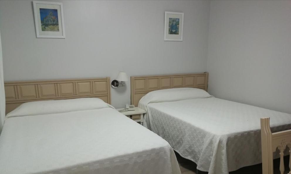 Hostal Antolin เรดอนเดลา ภายนอก รูปภาพ